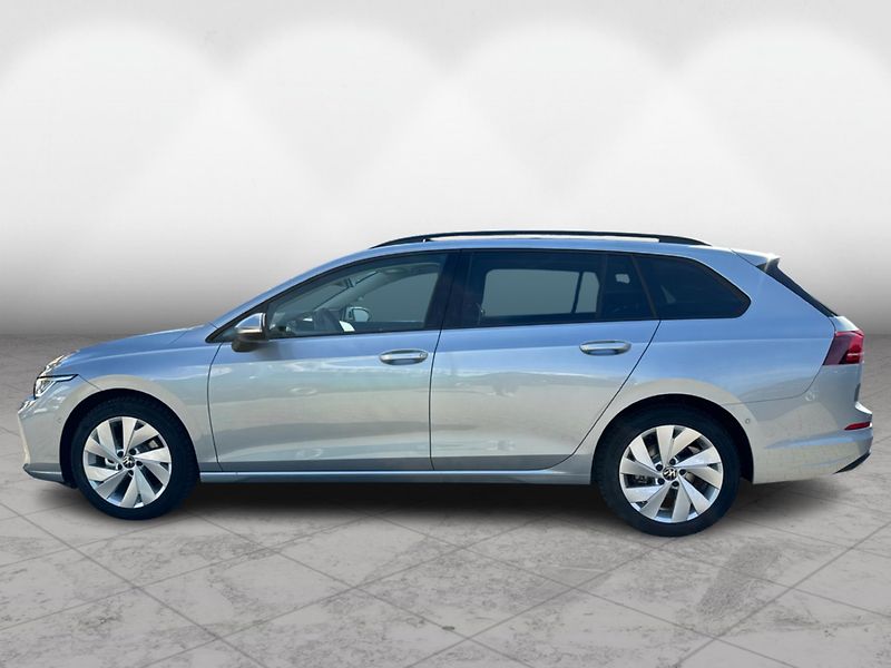 Volkswagen Golf People 1,5 eTSI 7DSG mHEV - fotka 3 z 22