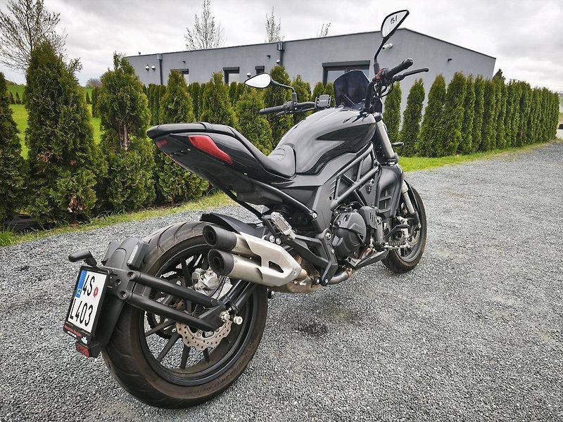 Benelli 502c (2023) - fotka 3 z 8