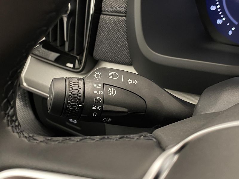 Volvo XC90 (2026) B5 AWD AUT BLACK EDITION PLUS  - fotka 40 z 74