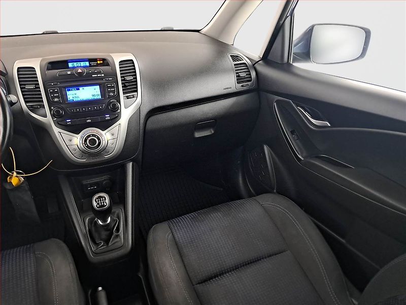 Hyundai ix20 (2013) 1.6 CVVT - fotka 8 z 16