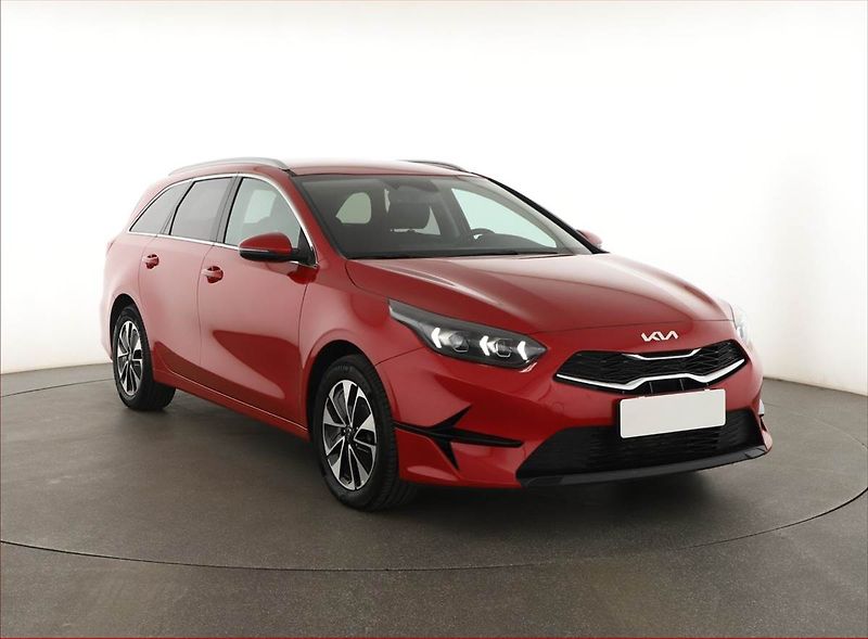 Kia Ceed (2025) Top 1.5 T-GDI - fotka 1 z 21
