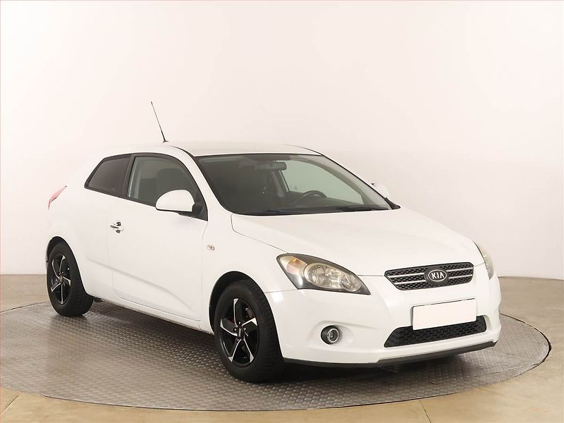 Kia Ceed (2009) 1.4 CVVT, Serv.kniha, nová STK - fotografie inzerátu