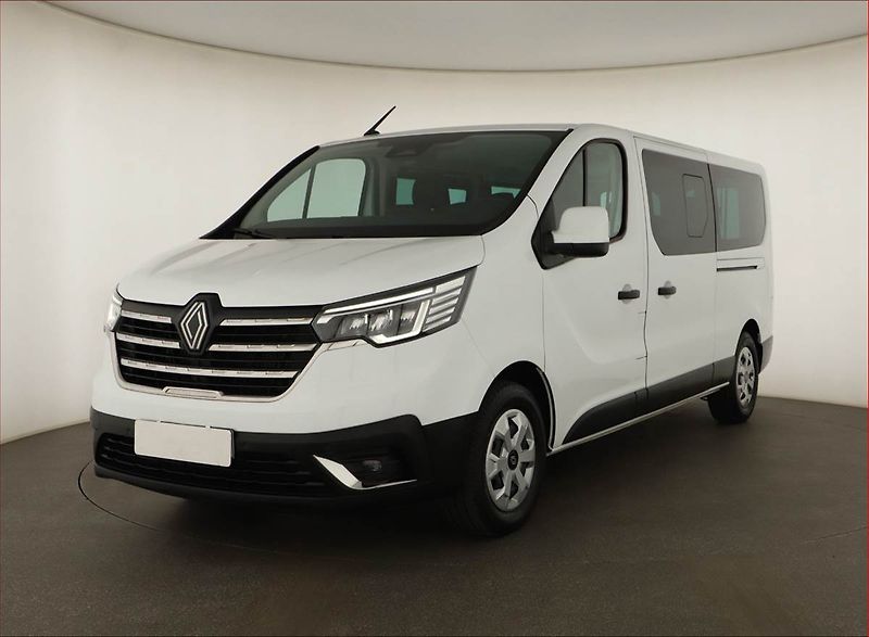 Renault Trafic (2025) 2.0 Blue dCi, Combi, 8 míst - fotka 2 z 18