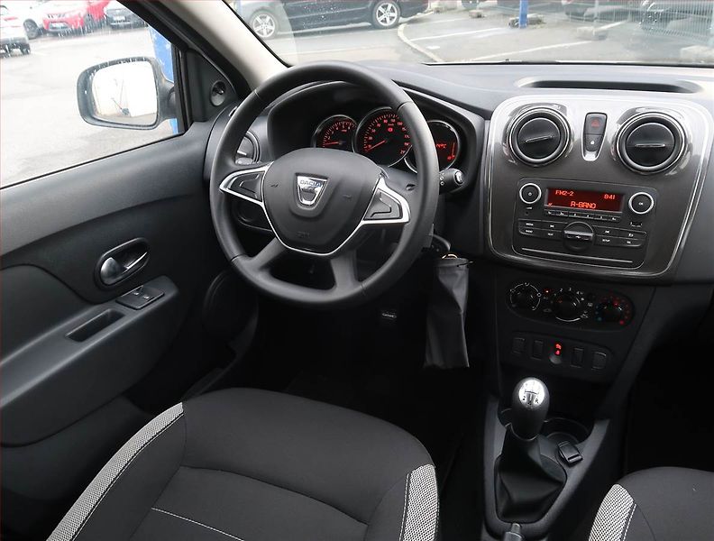 Dacia Sandero (2021) Stepway 1.0 SCe, ČR,1.maj - fotka 7 z 15