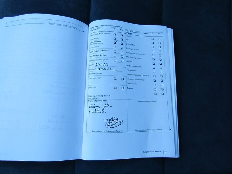 Volkswagen Touran (2011) 1.6 TDI 77kW  ROZVODY - fotka 45 z 47