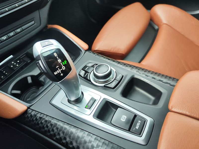 BMW X6 3.0 xDrive40d/225kW M Sport AT - fotka 26 z 35