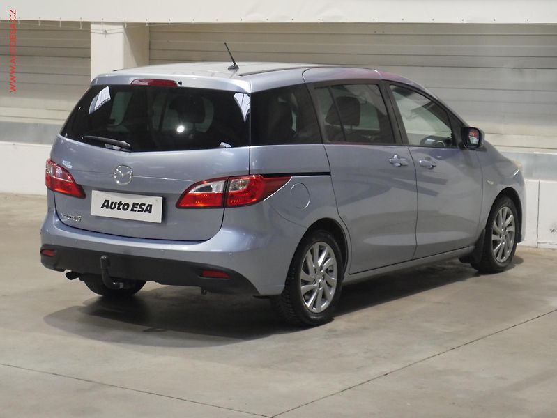 Mazda 5 (2011) 1.6 D, 1.maj,ČR - fotka 4 z 19