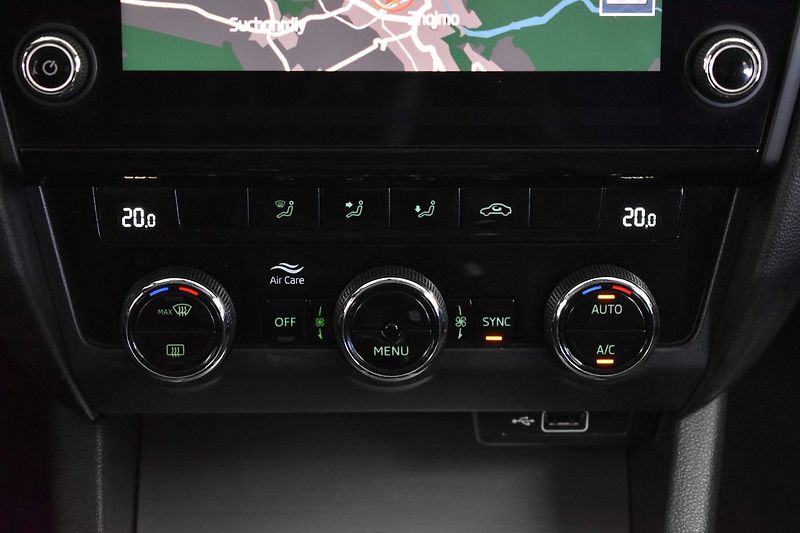 Škoda Octavia 1.6 TDI 85kW *MirrorLink*ACC* - fotka 24 z 40