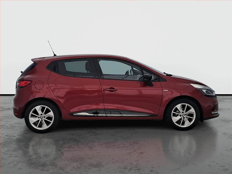 Renault Clio (2017) Limited 0.9 TCe, ČR,1.maj - fotka 6 z 20
