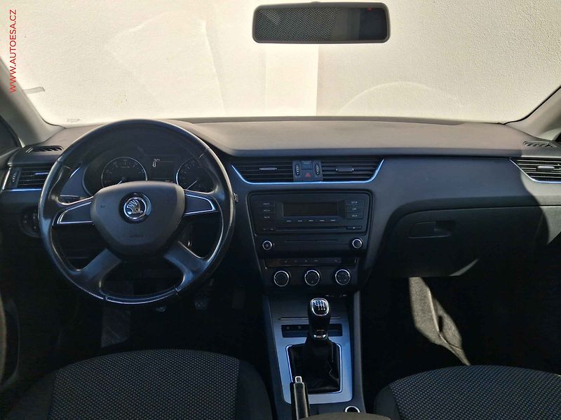 Škoda Octavia (2014) 1.8 TSI, ČR, Ambition - fotka 8 z 17