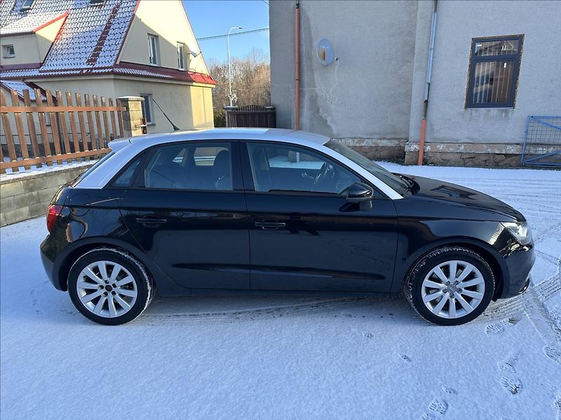 Audi A1 1,4 SPORTBACK Top stav - fotka 2 z 27