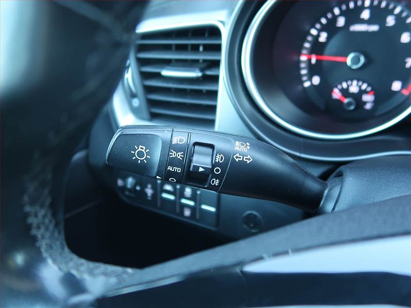 Kia Ceed (2021) Fresh 1.0 T-GDI, ČR,1.maj - fotka 16 z 17