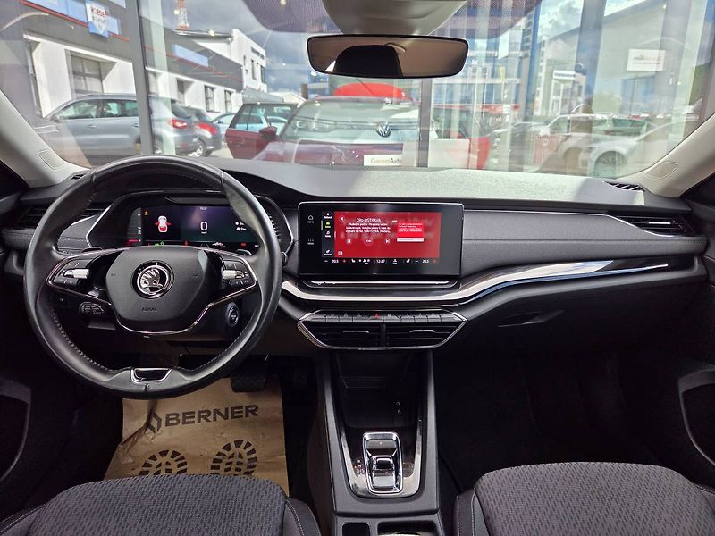 Škoda Octavia (2022) 1.5 TSI DSG Style+ - fotka 13 z 37