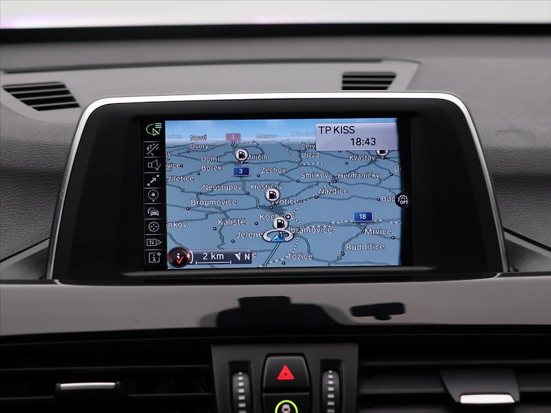 BMW X1 2.0 20d 140kW xDrive Aut. CZ - fotka 15 z 26