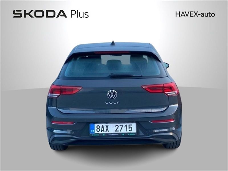 Volkswagen Golf (2021) 1.0 TSI Life - fotka 4 z 5
