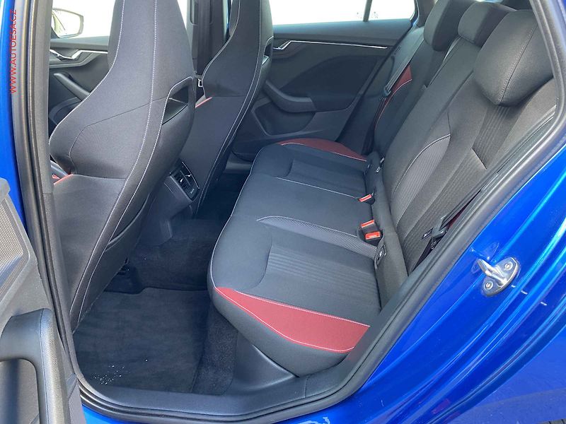 Škoda Kamiq (2021) 1.0 TSi, Monte Carlo, LED - fotka 10 z 22