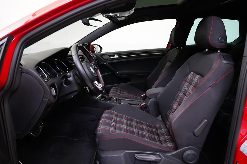 Volkswagen Golf - fotka 11 z 25