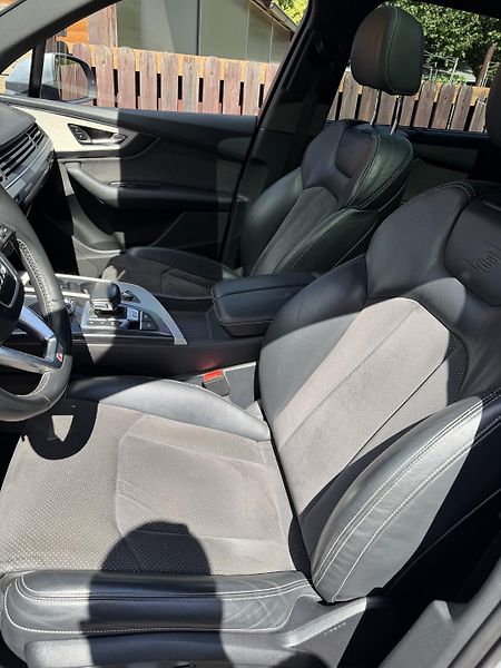Audi SQ7 (2017) V8 4.0 TDI 320 KW (435 PS) - fotka 31 z 34