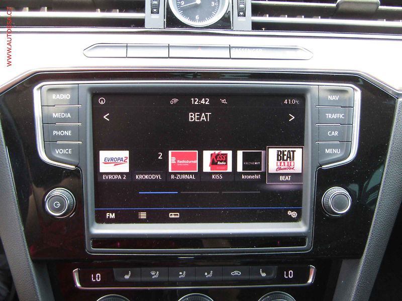Volkswagen Passat (2015) 2.0TDi, DSG - fotka 15 z 20