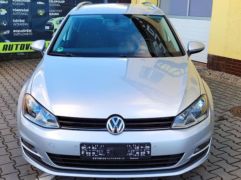 Volkswagen Golf CUP, 1.maj,  SERV.KN,ROZVODY - fotka 2 z 55