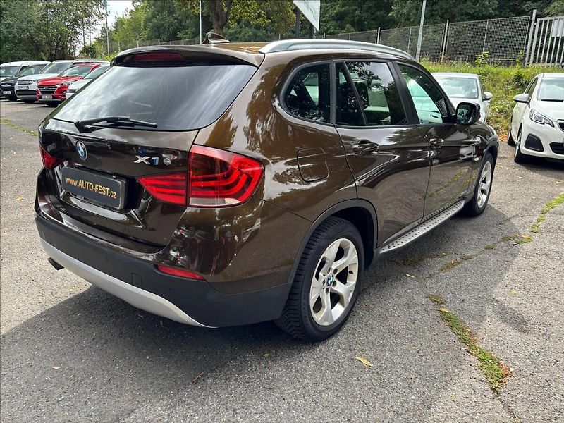BMW X1 2,0 D XDRIVE,AUTOMAT - fotka 6 z 18