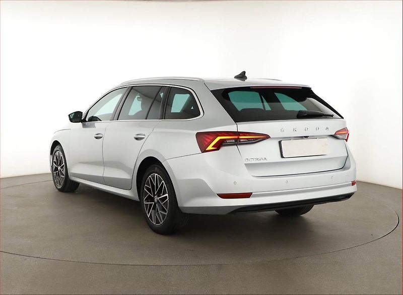 Škoda Octavia (2021) Style 2.0 TDI, Automat, ČR - fotka 4 z 19