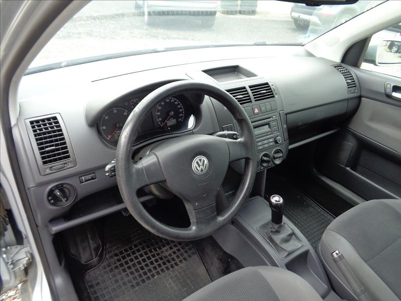 Volkswagen Polo 1,4 - fotka 10 z 16