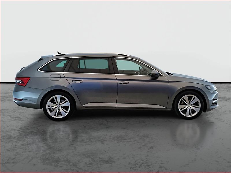 Škoda Superb (2022) 2.0 TDI - fotka 6 z 17
