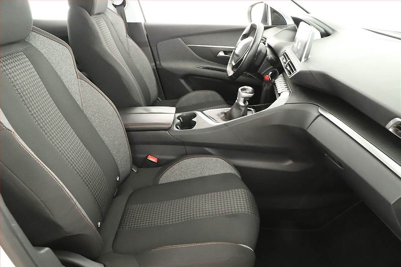 Peugeot 3008 (2017) 1.6 BlueHDi, Serv.kniha, Navi - fotka 7 z 19