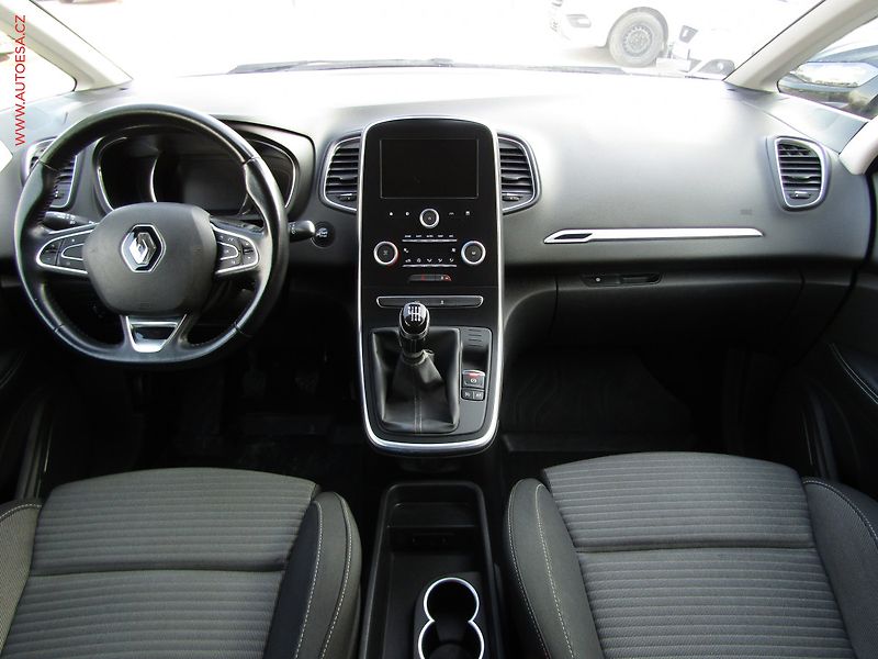 Renault Scénic (2017) 1.5 dCi 4x4, AC, temp - fotka 8 z 18