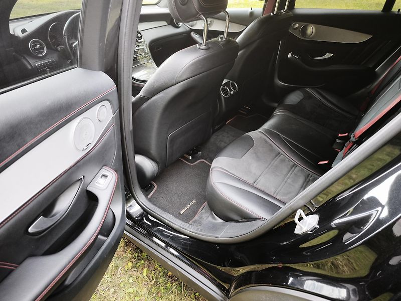 Mercedes-Benz GLC (2018) - fotka 10 z 20