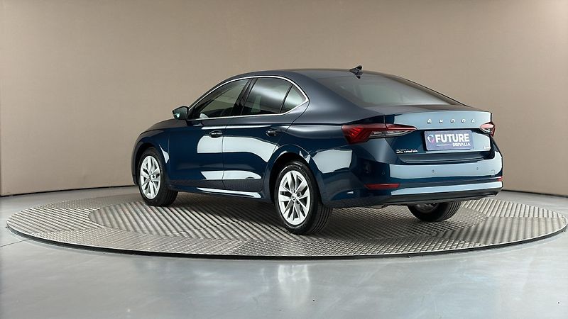 Škoda Octavia 1.5 TSI E-Tec DSG Style - fotka 2 z 24