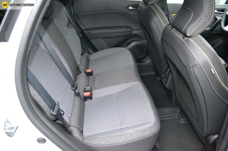 Renault Captur techno mild hybrid 140 - fotka 14 z 52