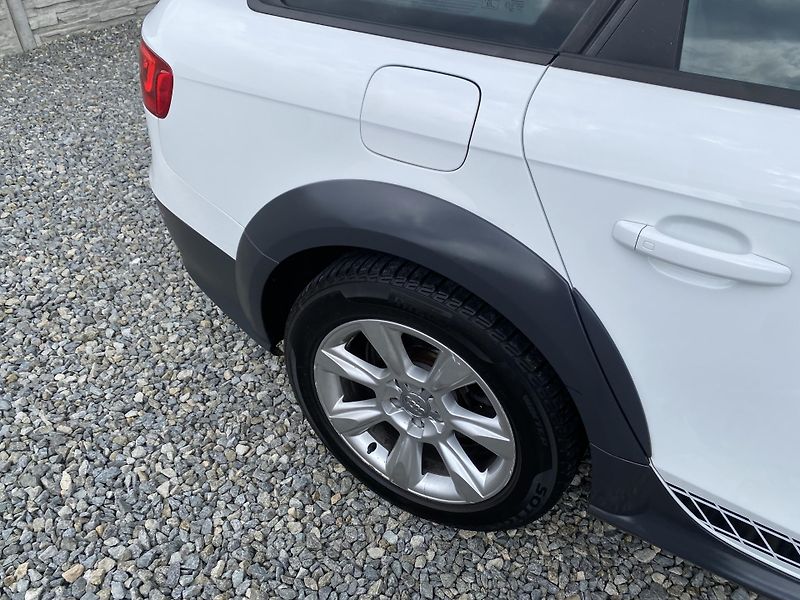 Audi A4 Allroad 2.0TDi 190PS 4x4 AUT SERVIS 1A - fotka 50 z 151