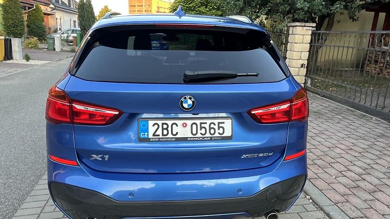 BMW X1 (2018) 2.0 Tdi 140 kW M-SportPaket - fotka 13 z 17