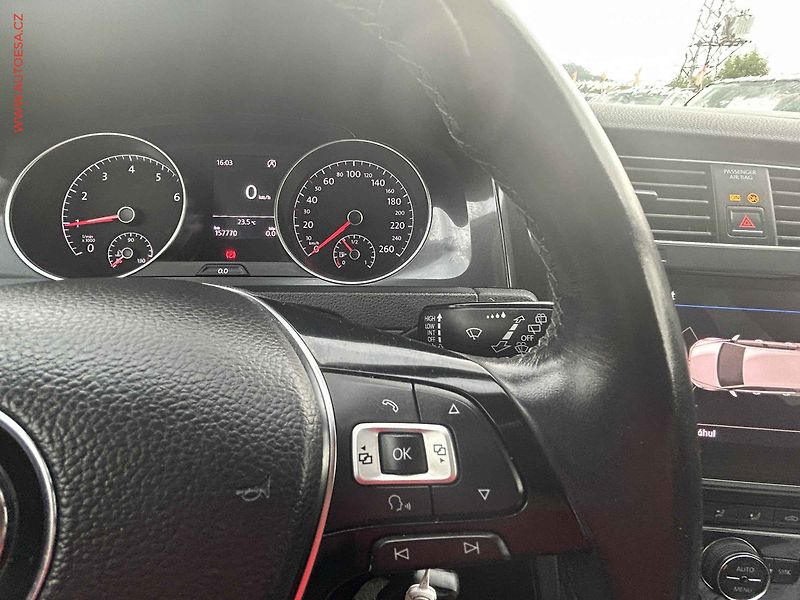 Volkswagen Golf (2018) 1.5 TSi, servis.kniha - fotka 18 z 18
