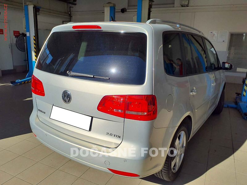 Volkswagen Touran (2014) 2.0TDi, CUP - fotka 2 z 3
