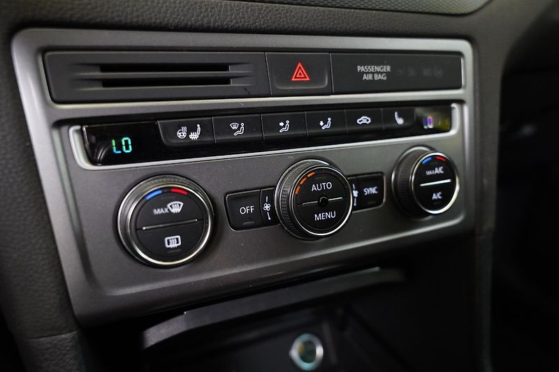 Volkswagen Golf - fotka 23 z 28