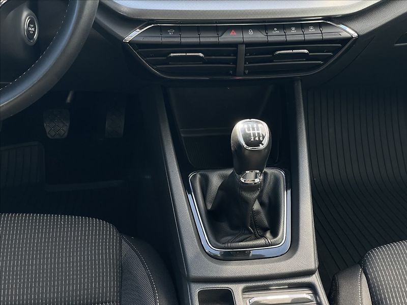 Škoda Octavia 2,0 TDI Ambition Plus LED+PDC - fotka 13 z 23