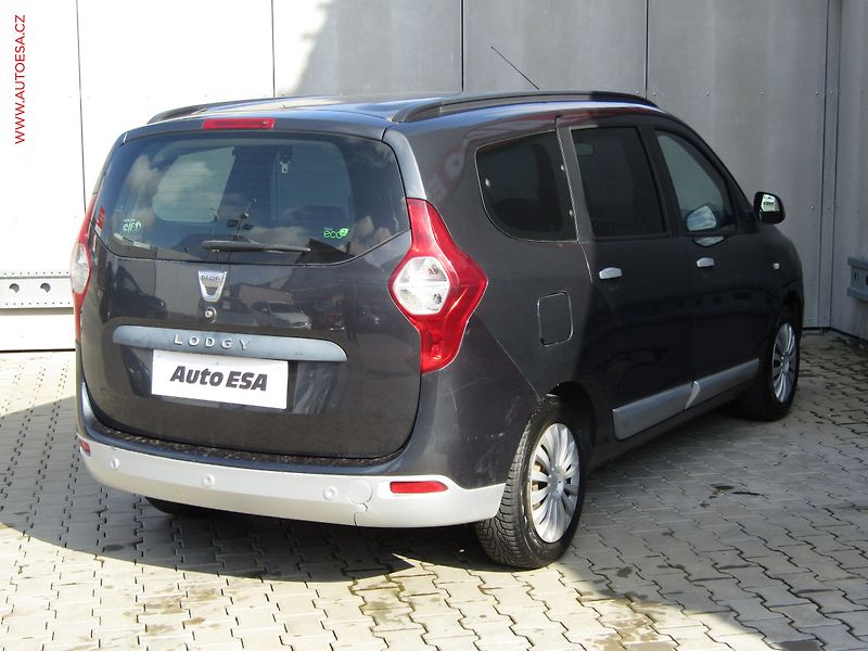 Dacia Lodgy (2013) 1.2 TCe, AC, navi, park.asist - fotka 4 z 17