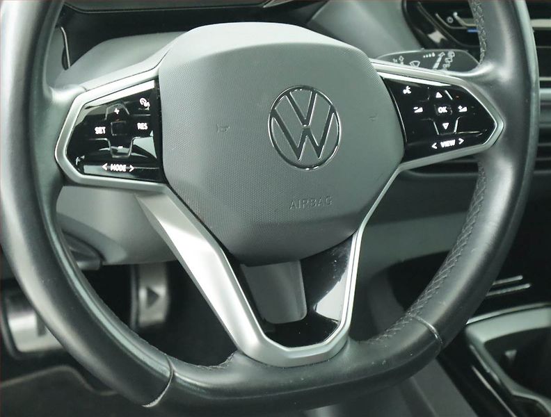 Volkswagen ID.4 (2022) Pro Perf. (82 kWh), SoH 93% - fotka 17 z 22