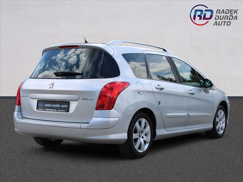 Peugeot 308 1,6 i  NOVÉ V ČR,1.MAJITEL - fotka 5 z 26