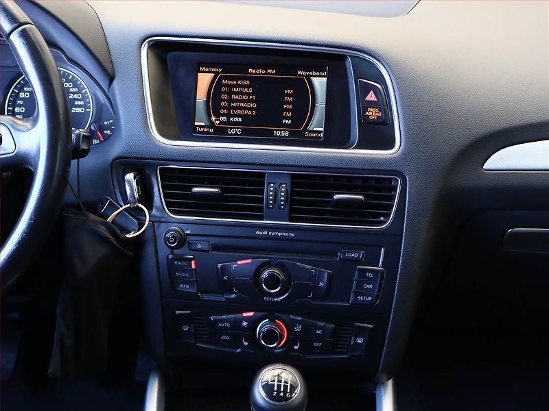 Audi Q5 (2008) 2.0 TDI, 4X4, Serv.kniha - fotka 10 z 17