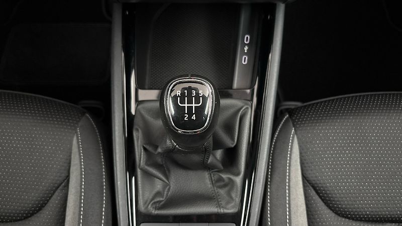 Škoda Scala 1.0 TSI Akční Model - fotka 23 z 24
