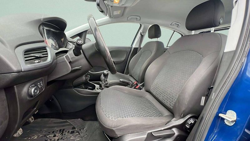 Opel Corsa Enjoy D 1,4 XEJ 5MT(66kW/90HP) - fotka 19 z 31