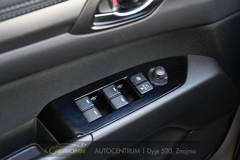 Mazda CX-5 2.0 G165 AWD TAKUMI CARPLAY - fotka 25 z 54