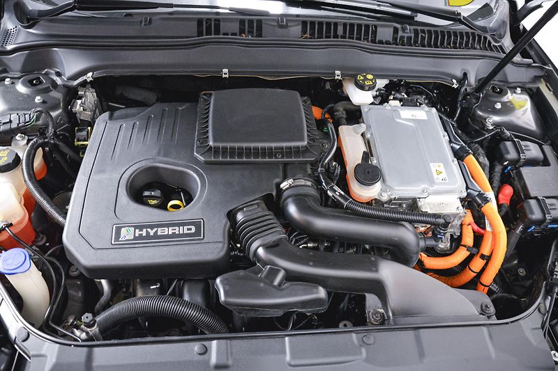 Ford Mondeo (2021) Mondeo 2.0 Hybrid ecvT Auto ST - fotka 17 z 20