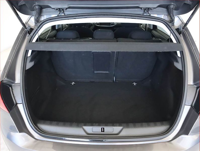 Peugeot 308 (2017) 1.2 PureTech, Serv.kniha, Navi - fotka 14 z 18