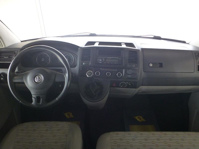 Volkswagen Transporter (2010) 2,0TDI-75KW**TAŽNÉ**ALU**9MÍST - fotka 19 z 24