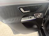 Mercedes-Benz EQE (2023) EQE 43 AMG 4MATIC SUV - náhled 53